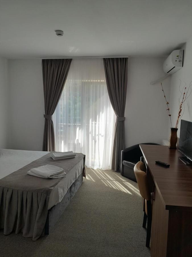 Pensiunea Floare De Colt Hotel เบยเล เฮร์คูลาเน ภายนอก รูปภาพ