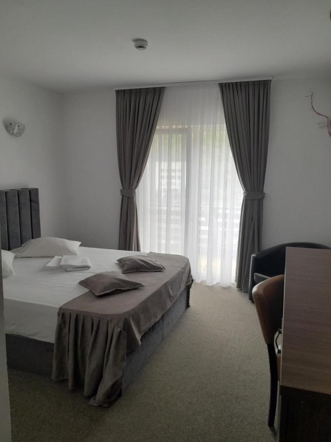 Pensiunea Floare De Colt Hotel เบยเล เฮร์คูลาเน ภายนอก รูปภาพ